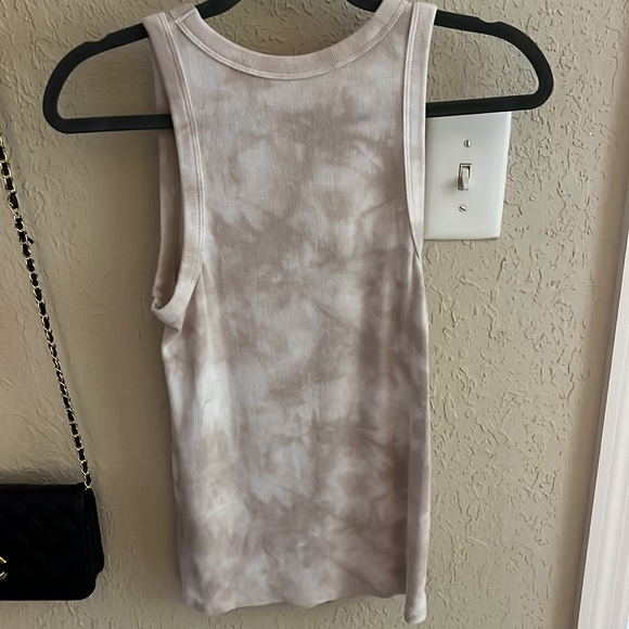Target tank top - Picture 2 of 2